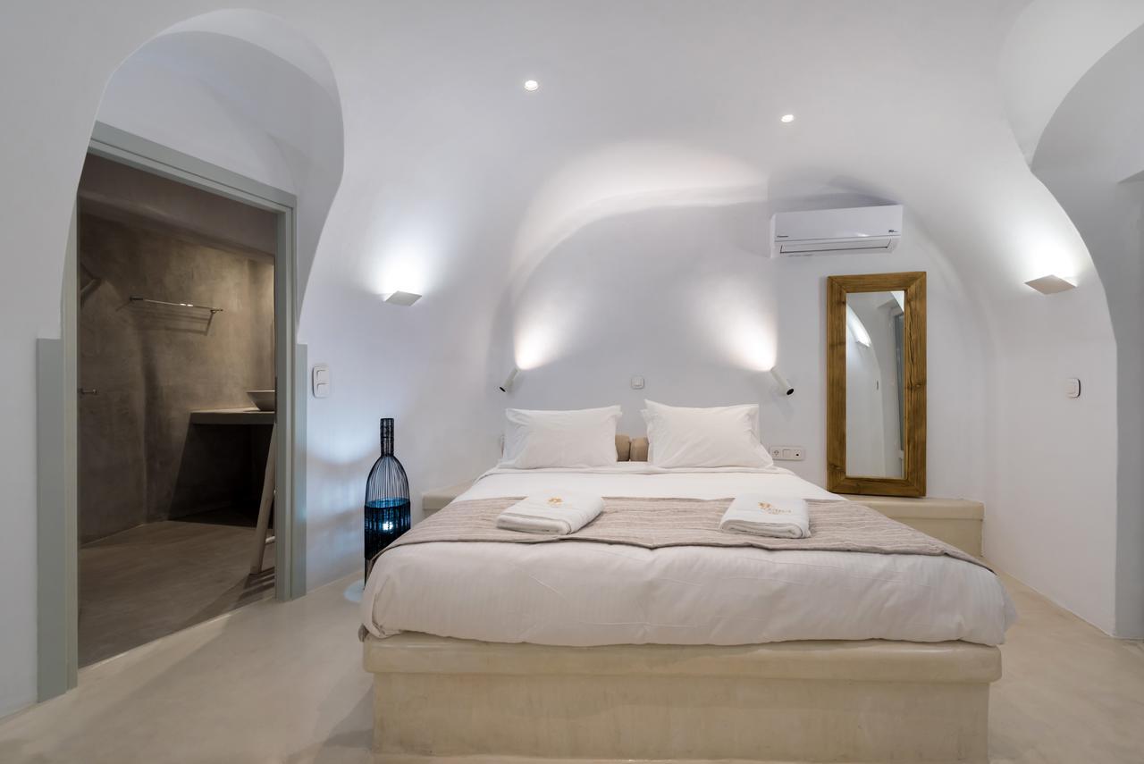 Iriana Suites Фира Екстериор снимка