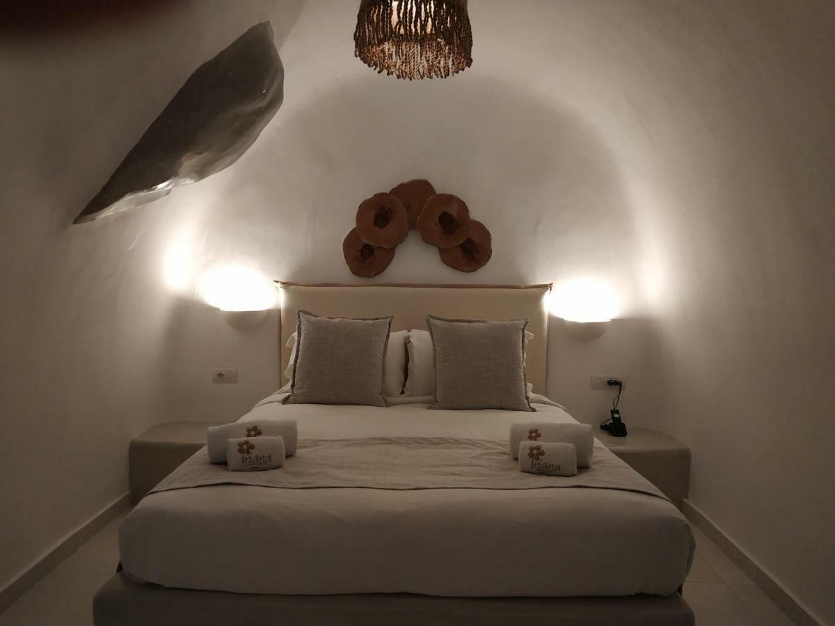 Iriana Suites Фира Екстериор снимка