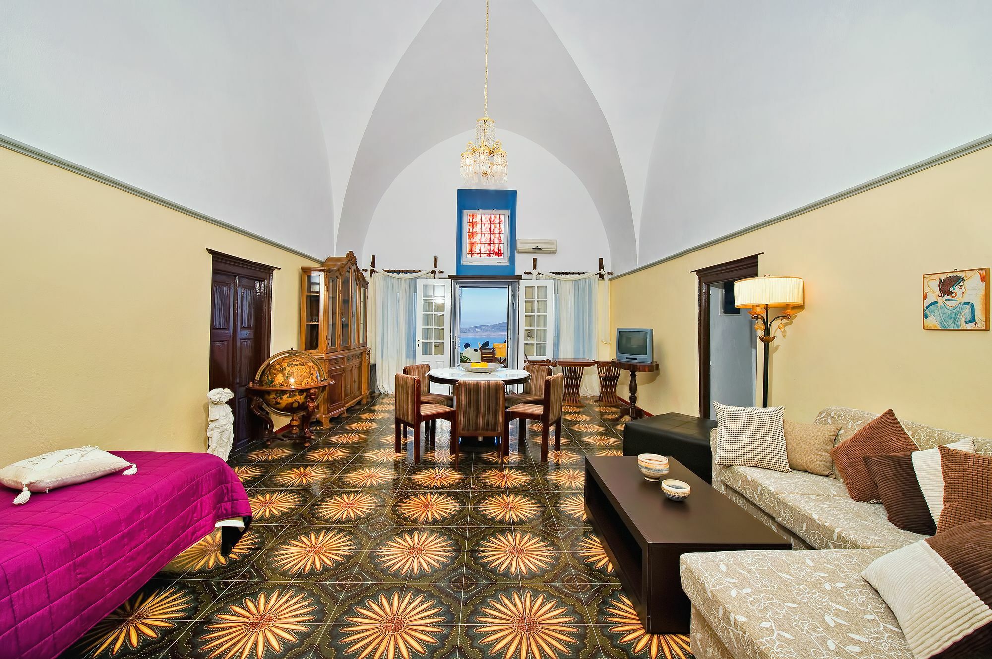 Iriana Suites Фира Екстериор снимка
