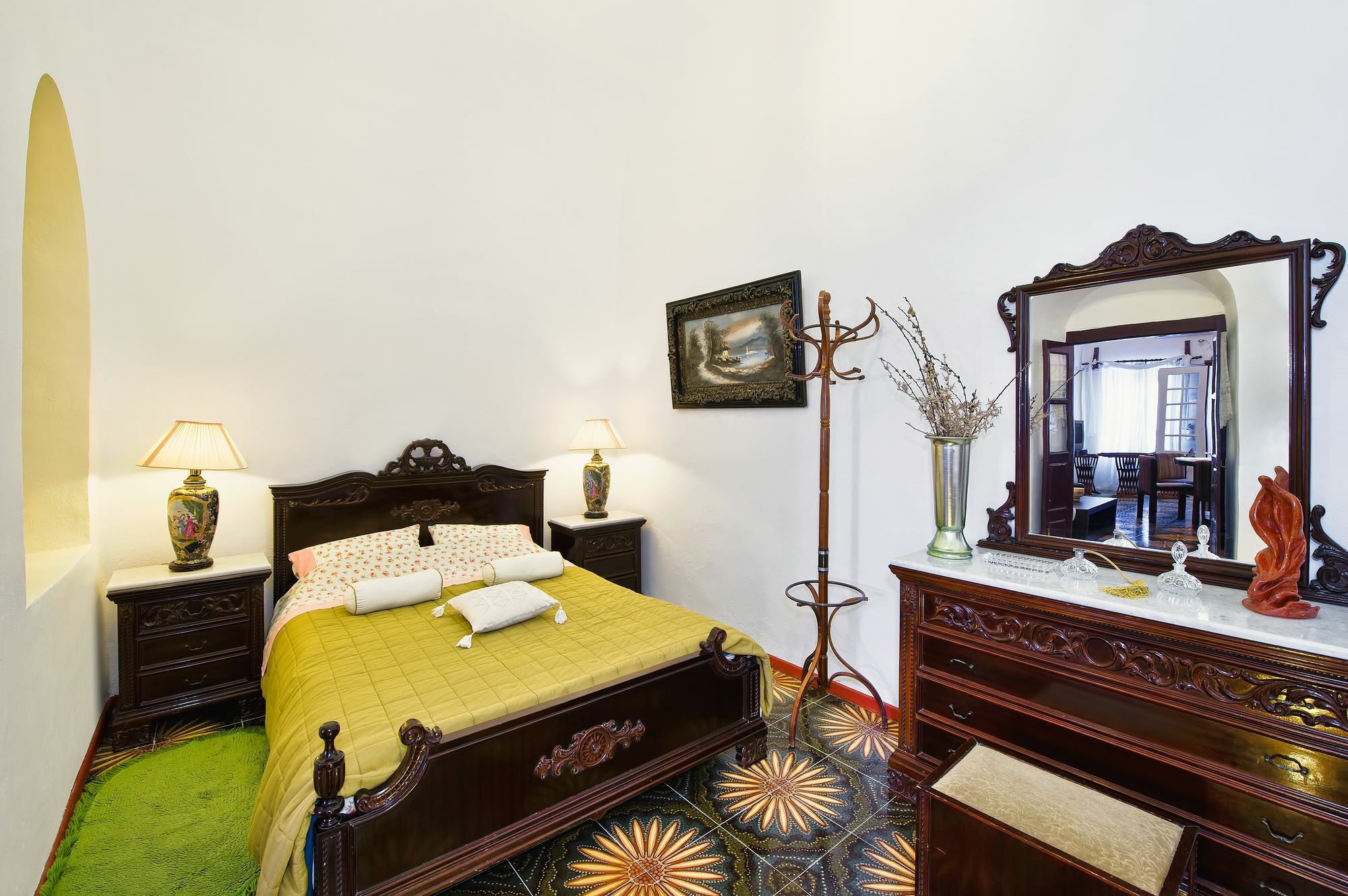 Iriana Suites Фира Екстериор снимка