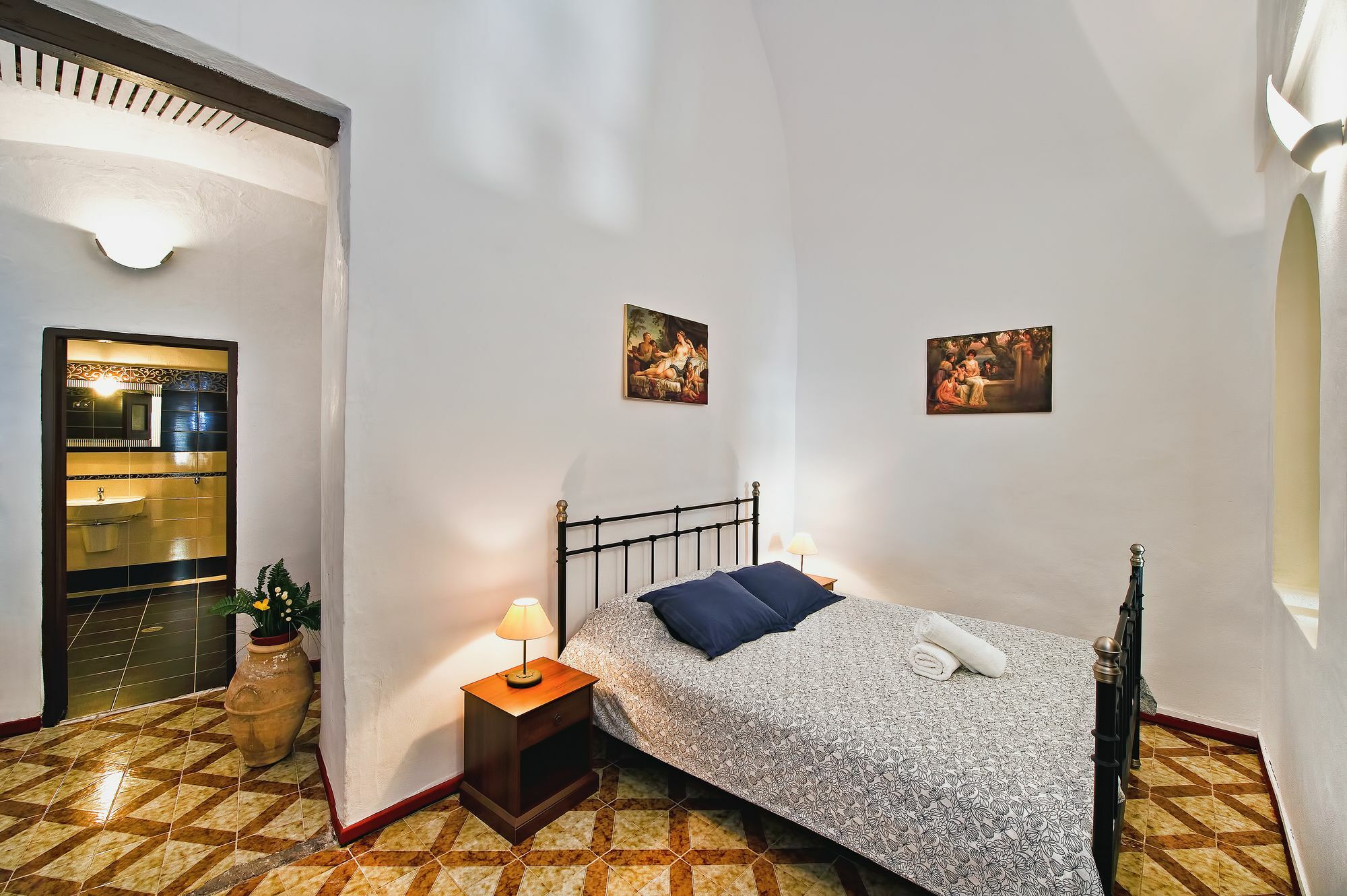 Iriana Suites Фира Екстериор снимка